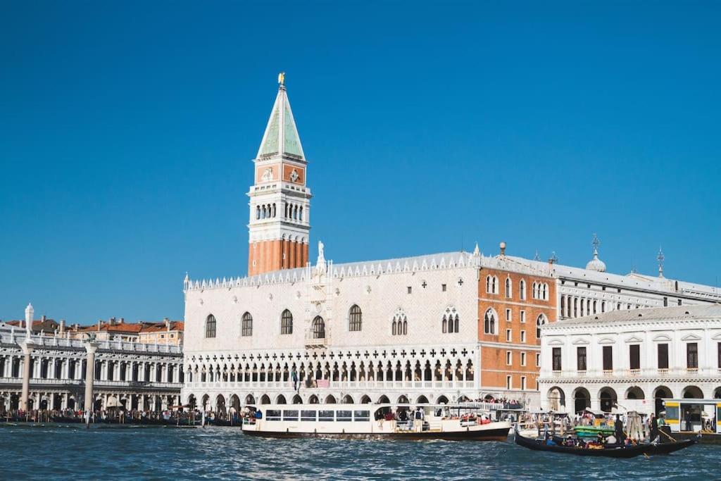 10 Min From Venice Free Garage Lovely Flat Mestre Exteriör bild